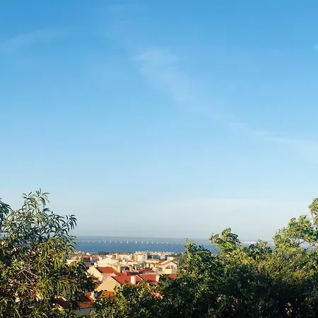Thewhitebase Penha 242 Апартаменты